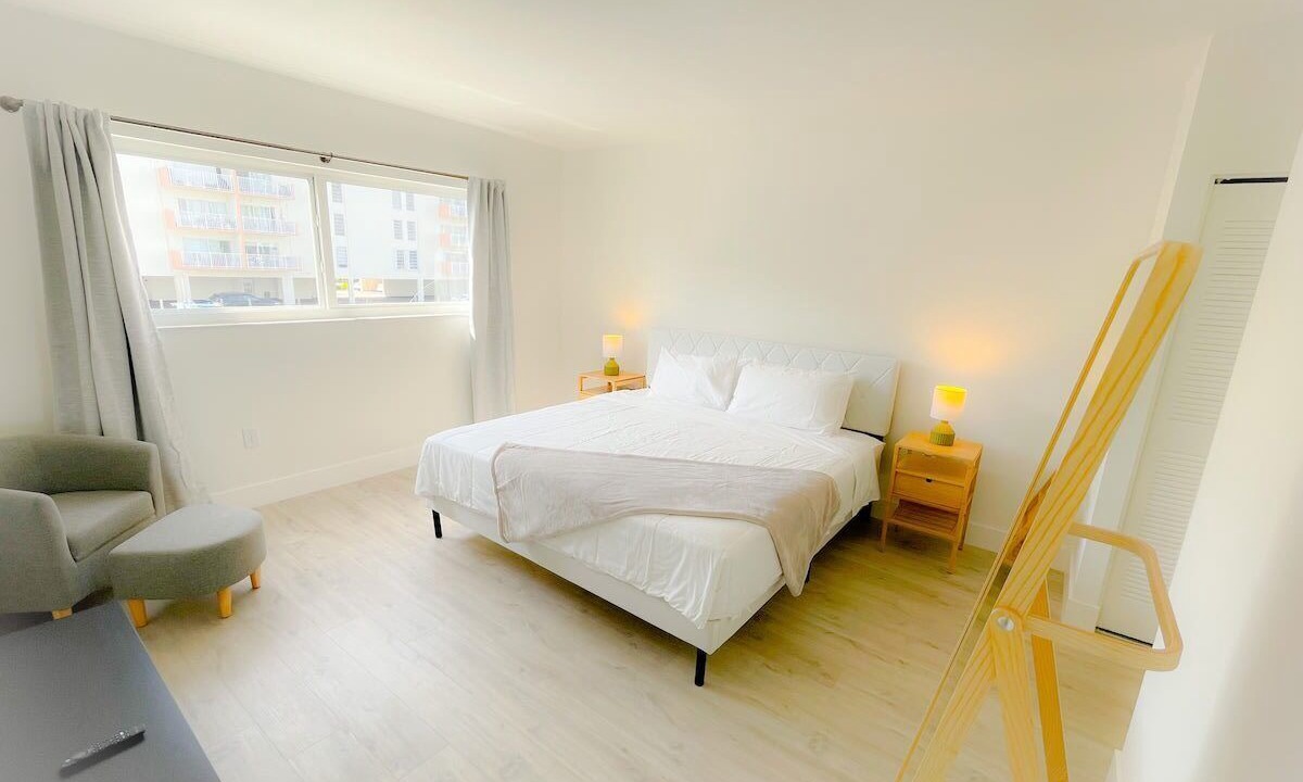 Photo of Bedroom in Eastern Shores
