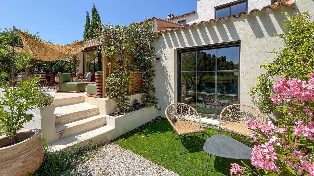 Photo of Others in Les Baux-de-Provence