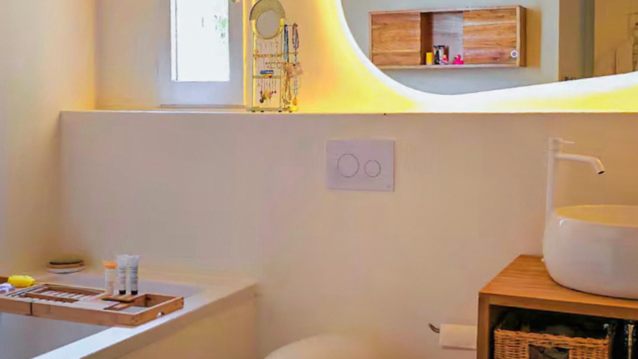 Photo of Bathroom in Les Baux-de-Provence