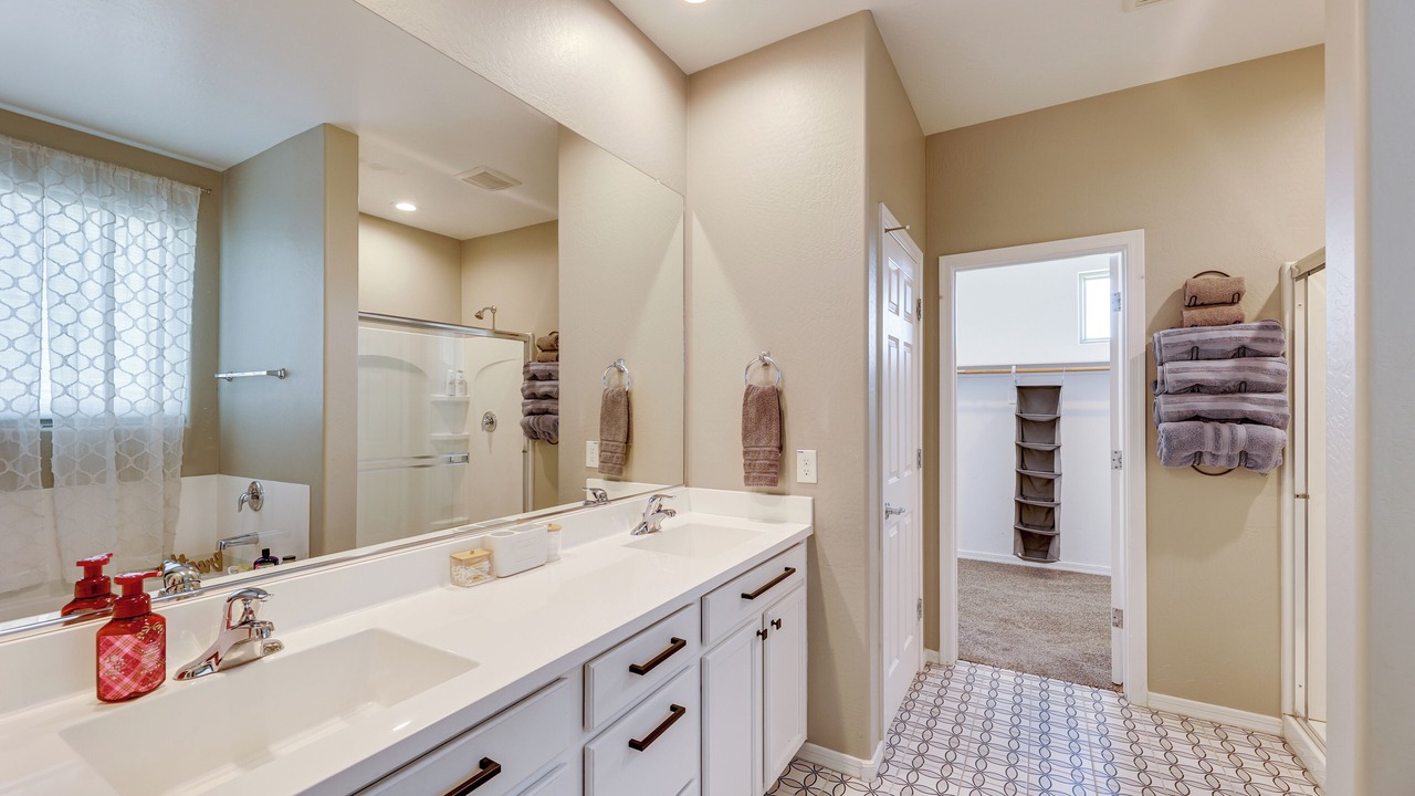 Photo of Bathroom in Canyon Trails