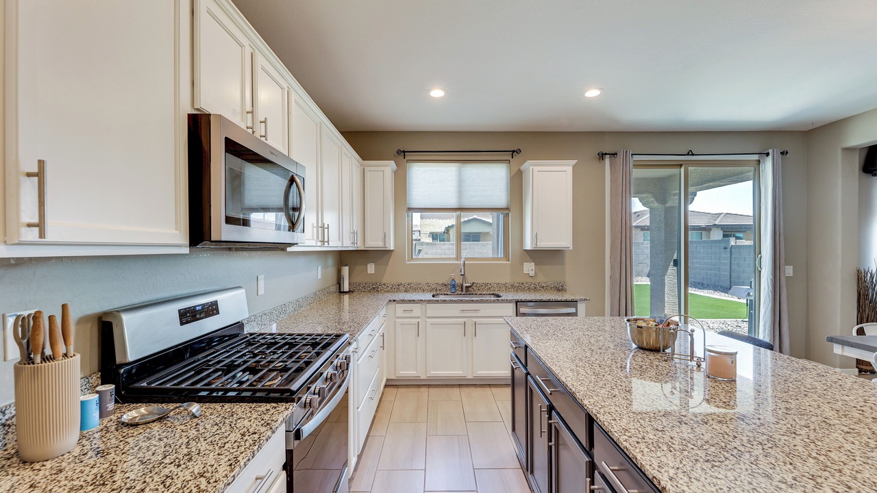 Photo of Kitchen in Canyon Trails