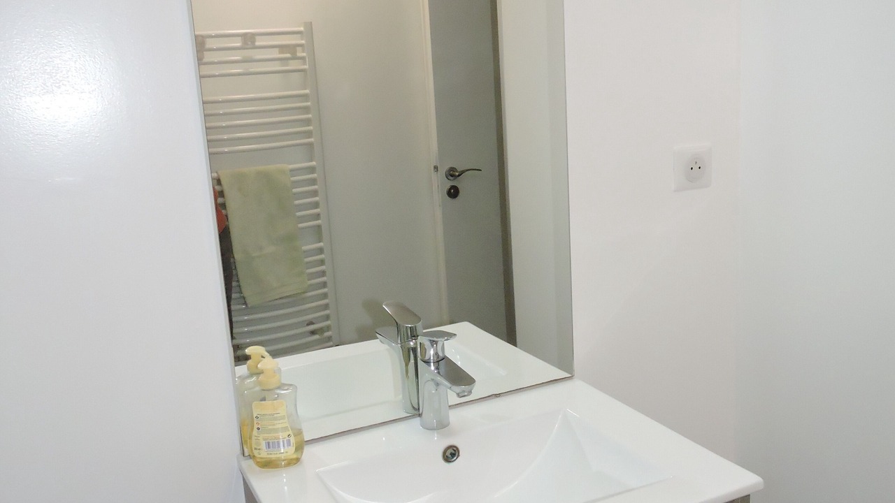 Photo of Bathroom in Ars-sur-Formans