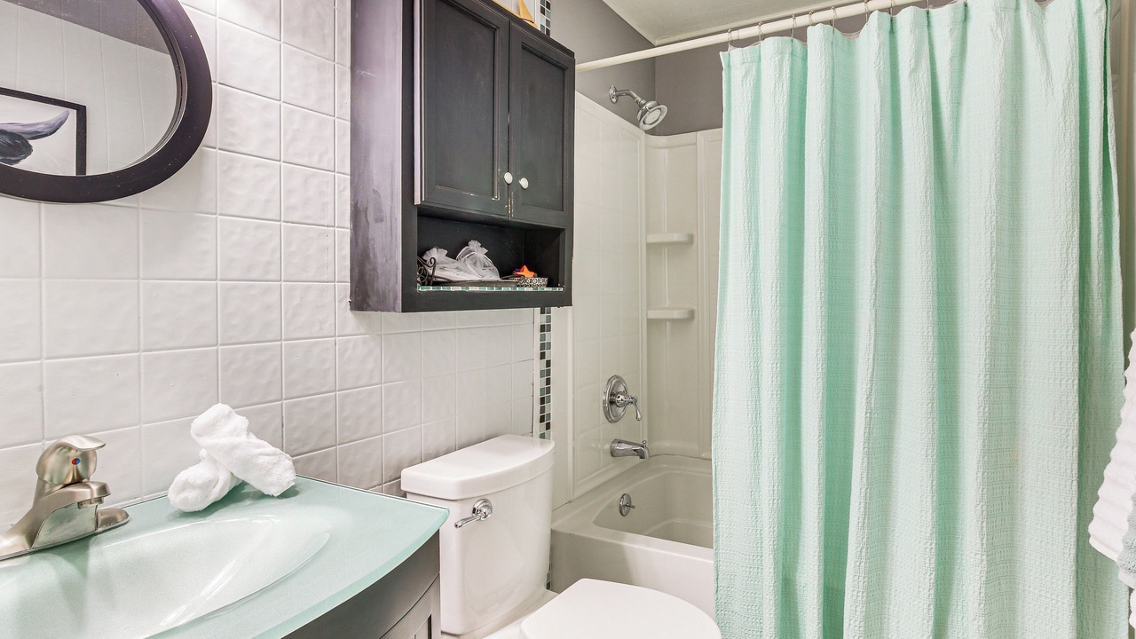 Photo of Bathroom in Warren
