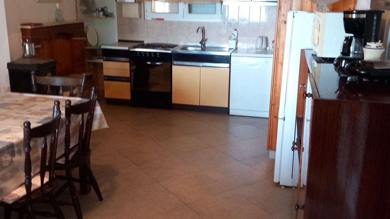 Photo of Kitchen in Potirna