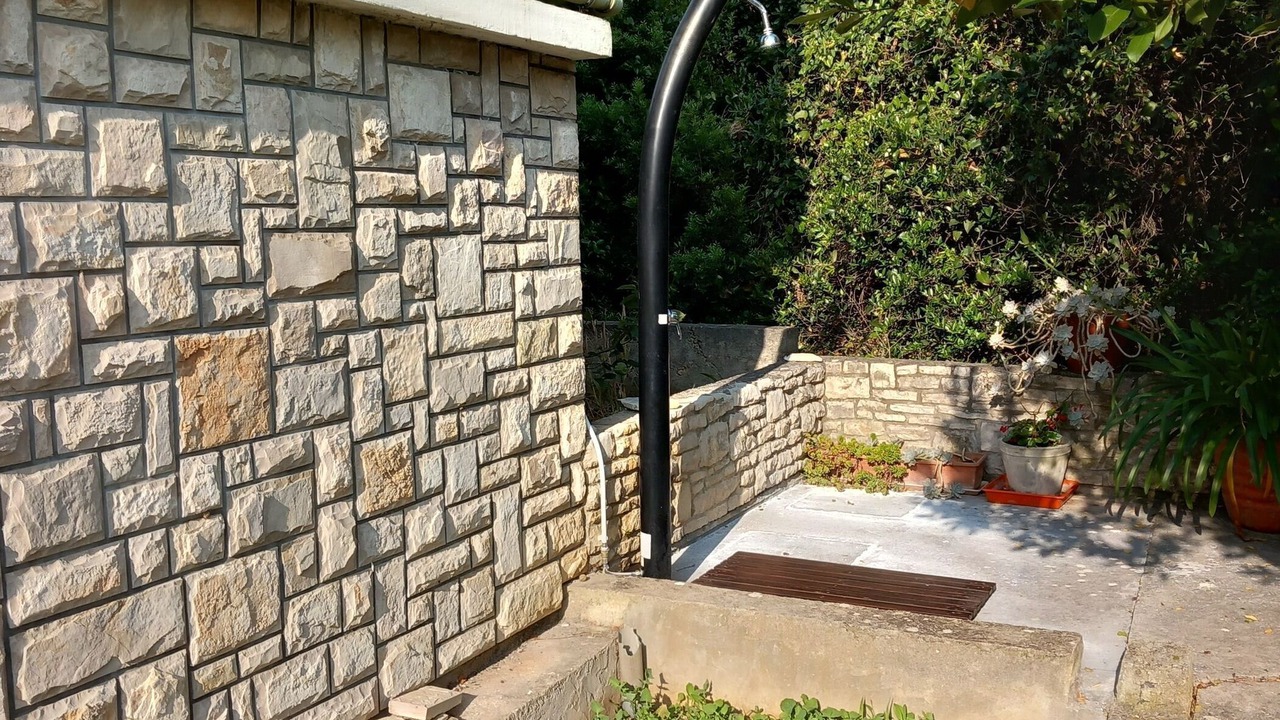 Photo of Outdoor in Potirna