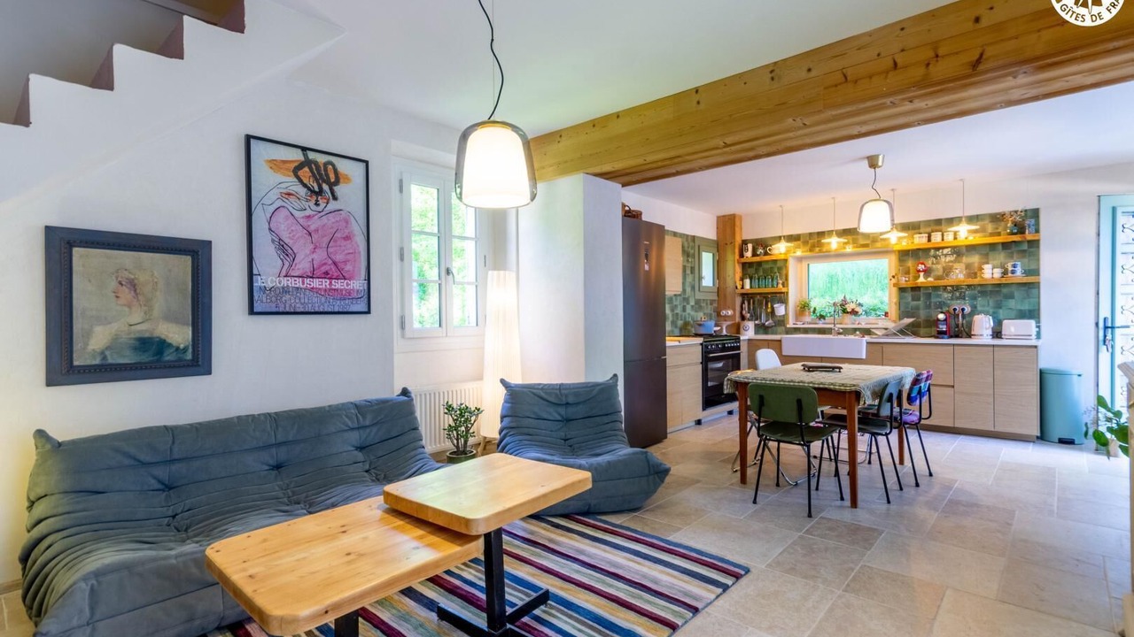 Photo of Livingroom in Chanaz