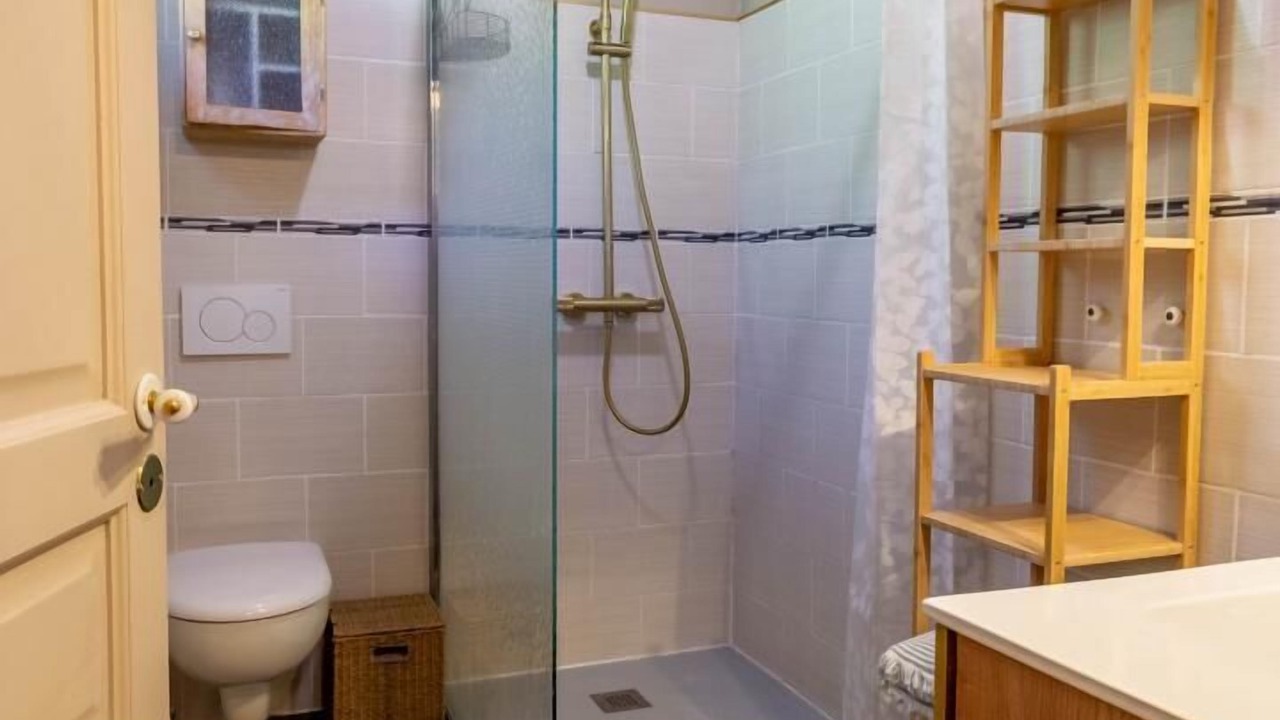 Photo of Bathroom in Chanaz