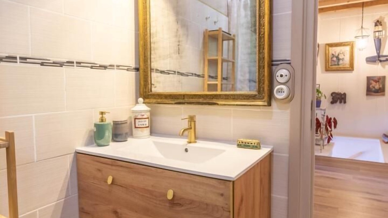 Photo of Bathroom in Chanaz