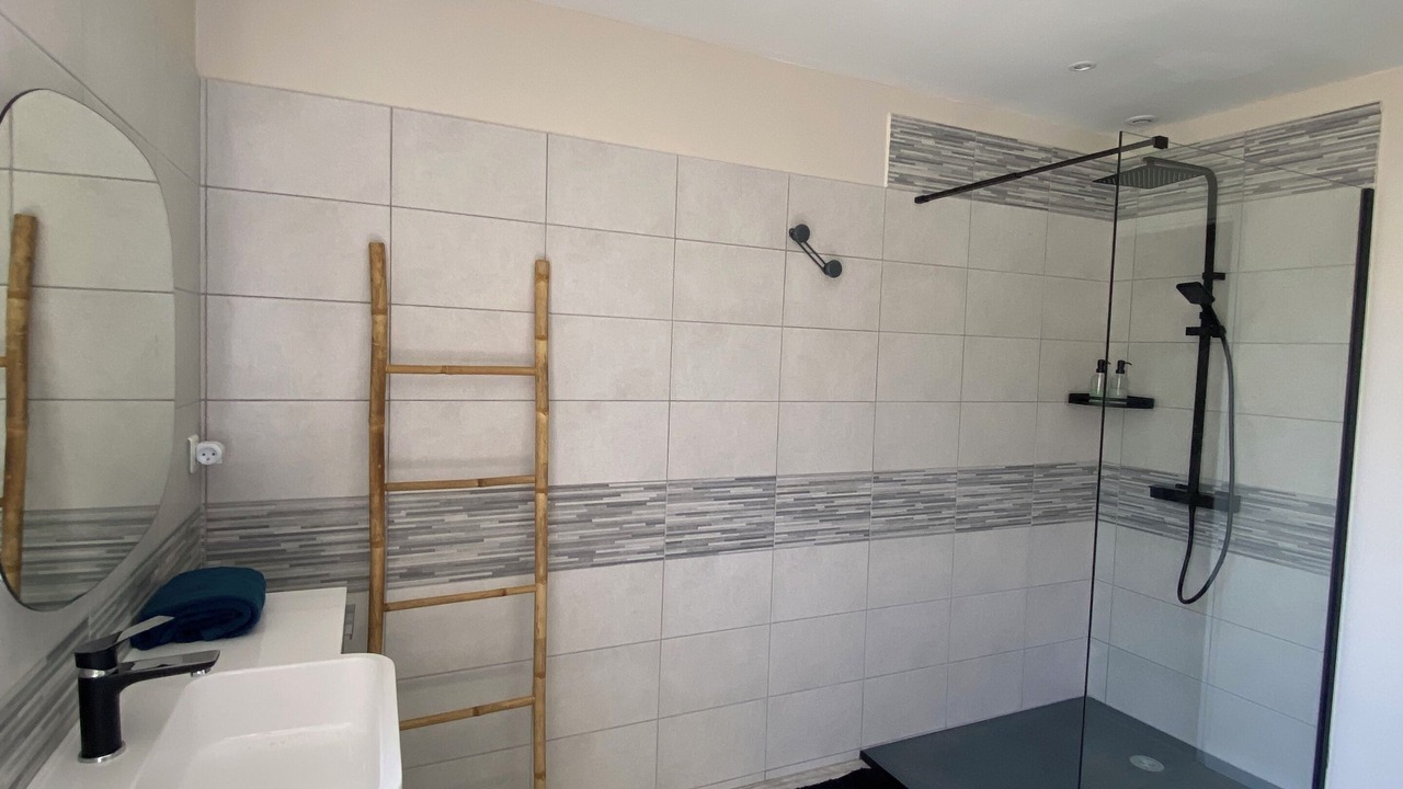 Photo of Bathroom in Lorp-Sentaraille