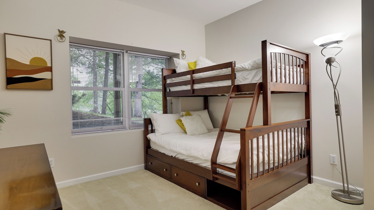 Photo of Bedroom in Rowland