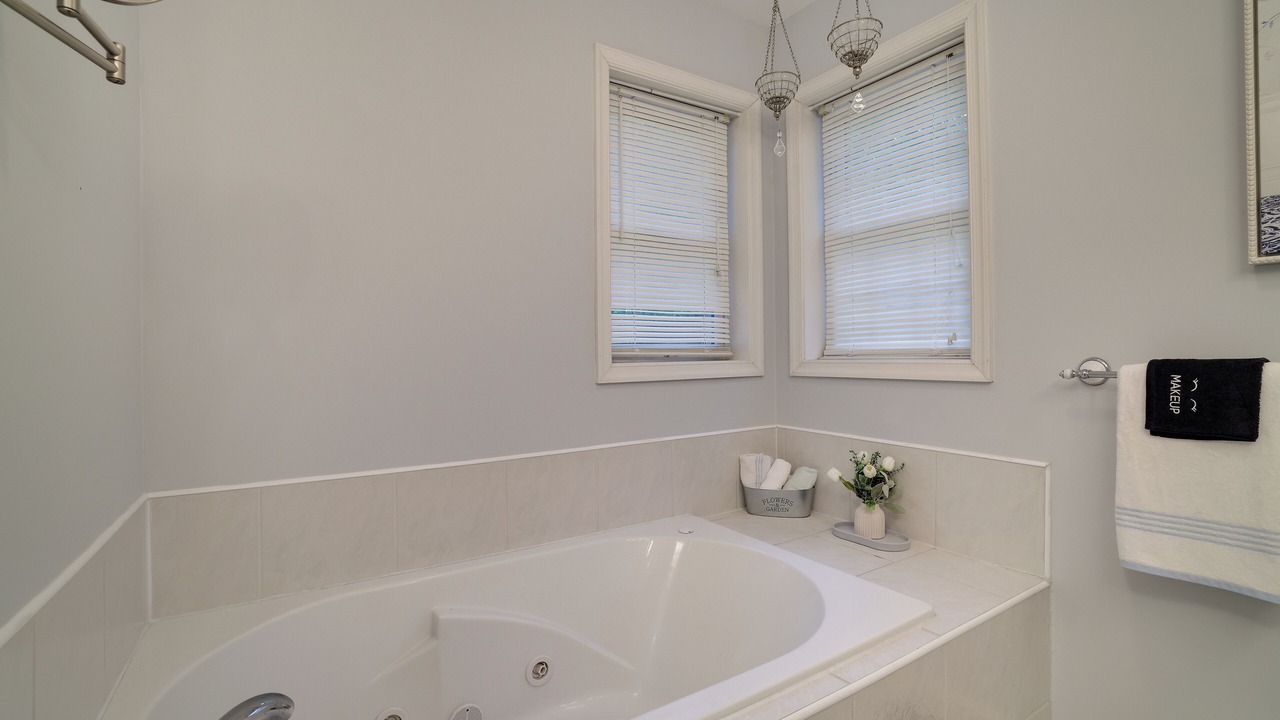 Photo of Bathroom in Rowland