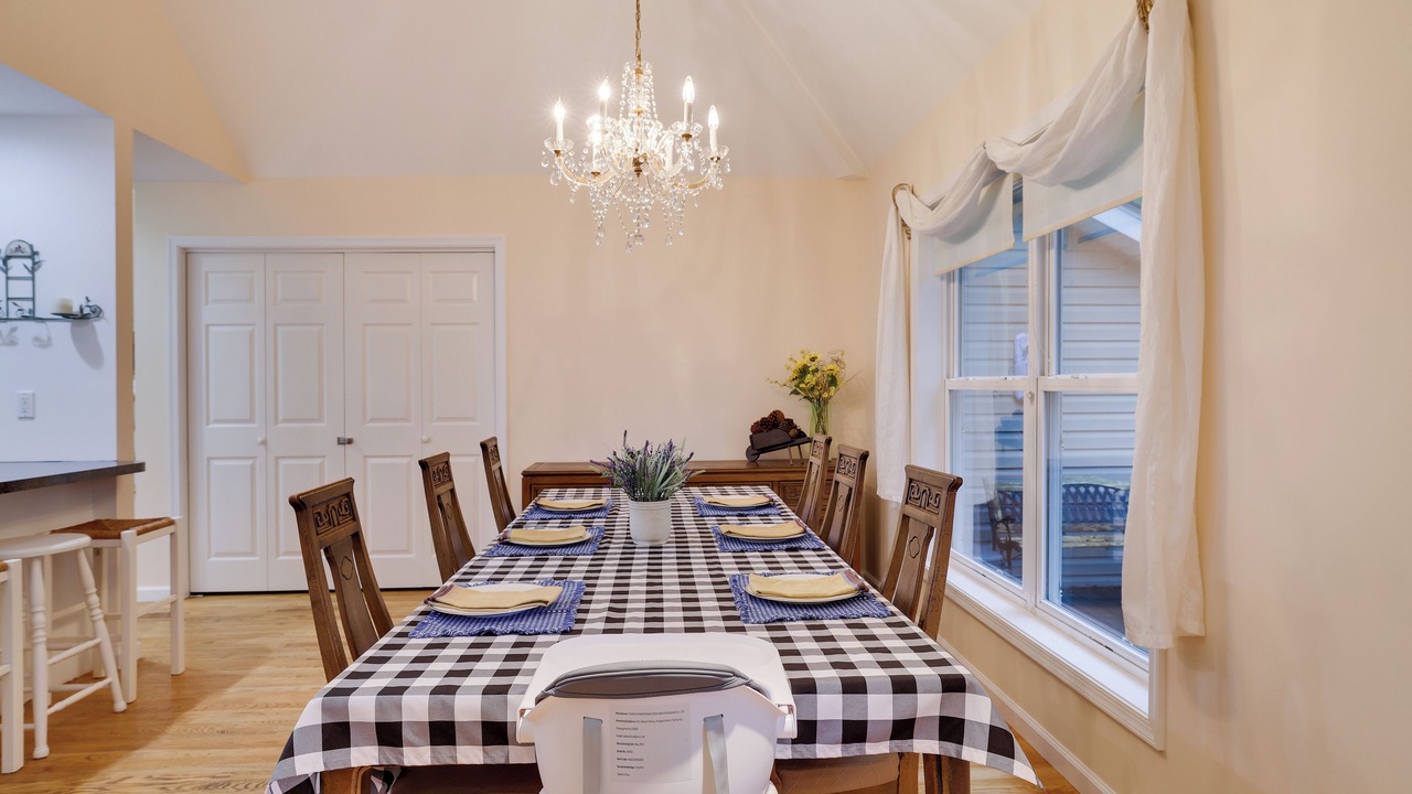 Photo of Others in Rowland