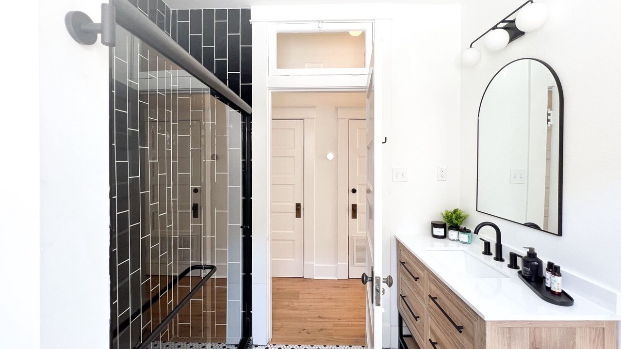 Photo of Bathroom in East of Broadway