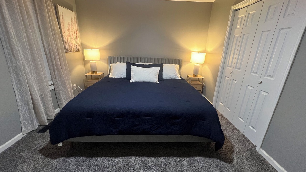 Photo of Bedroom in Benton