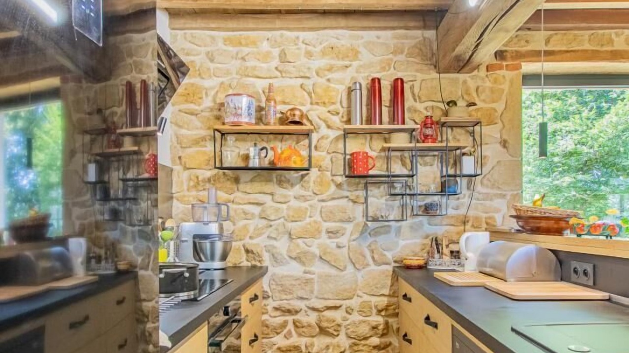 Photo of Kitchen in Anzy-le-Duc