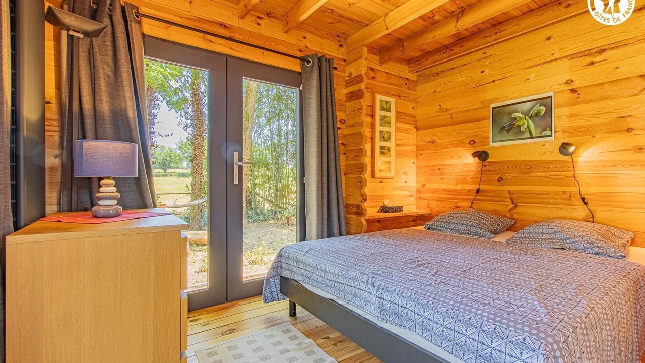 Photo of Bedroom in Anzy-le-Duc