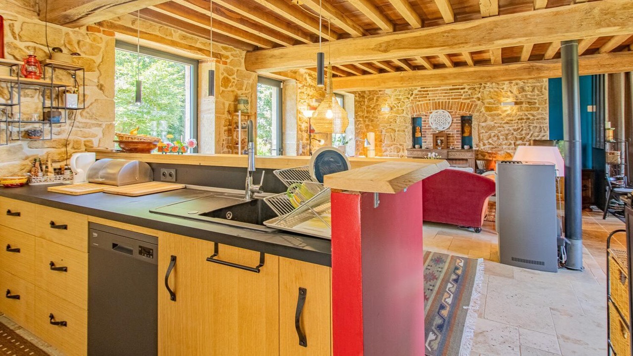 Photo of Kitchen in Anzy-le-Duc