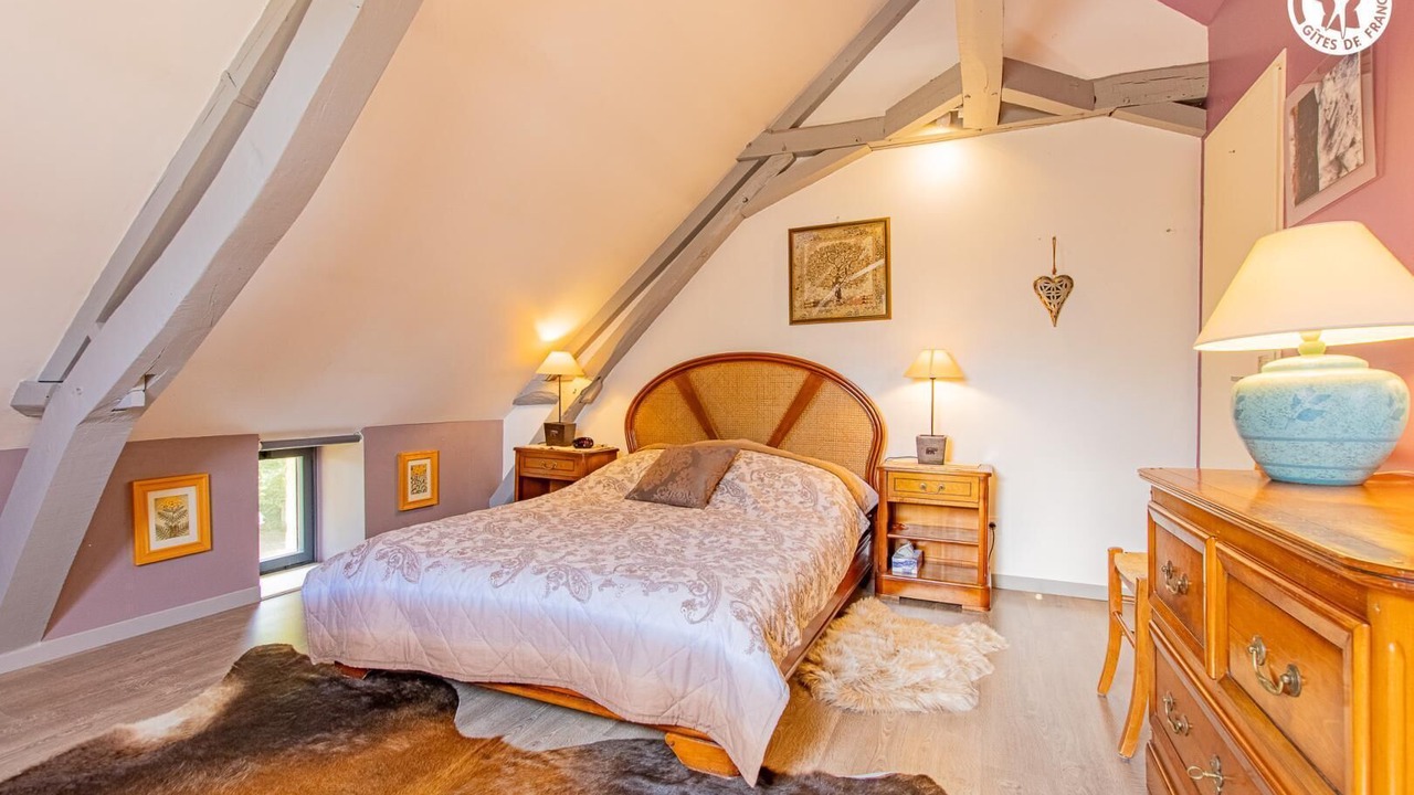 Photo of Bedroom in Anzy-le-Duc