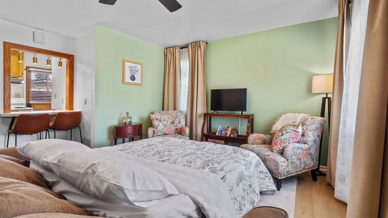 Photo of Bedroom in Laramie