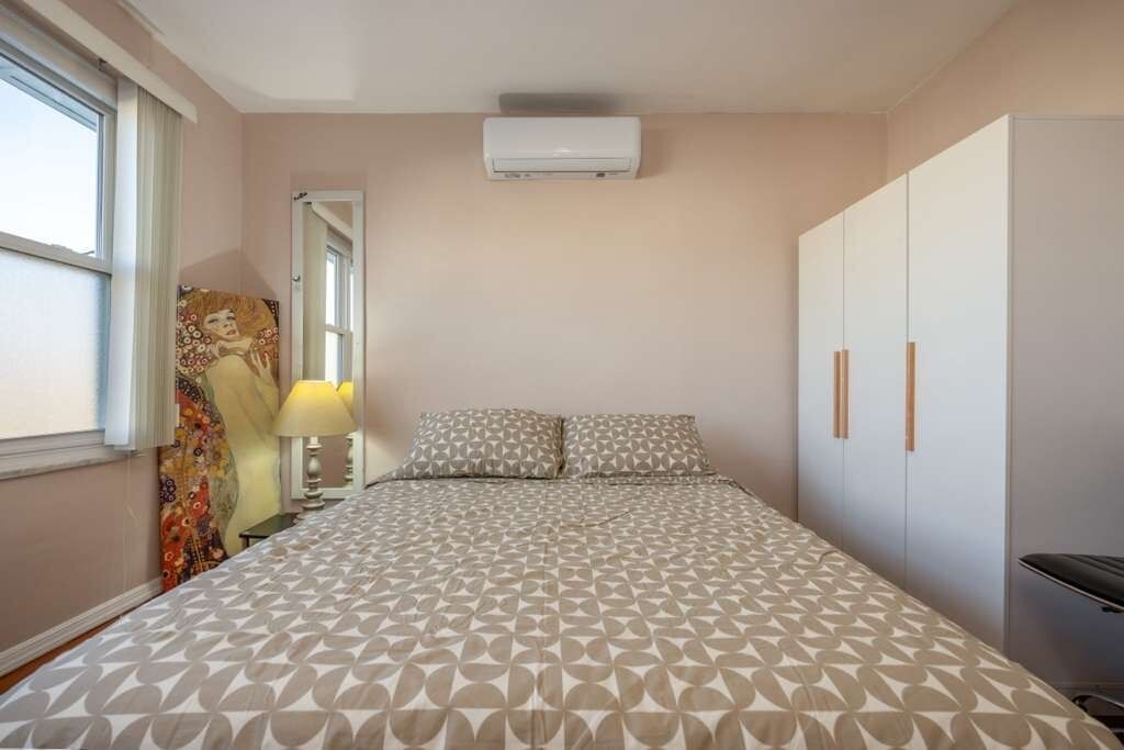 Photo of Bedroom in Flatlands