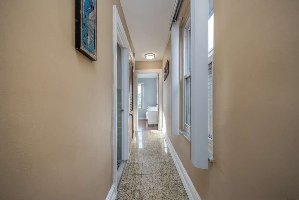 Photo of Others in Flatlands