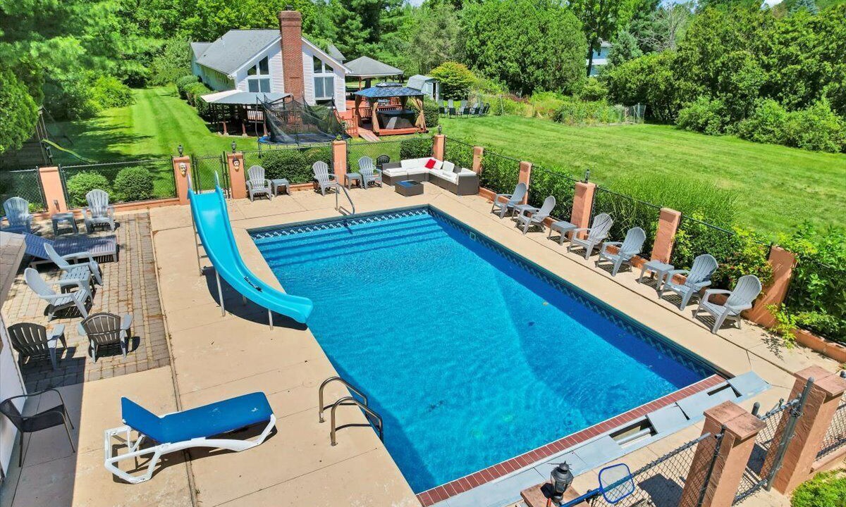 Photo of Outdoor in Monroe