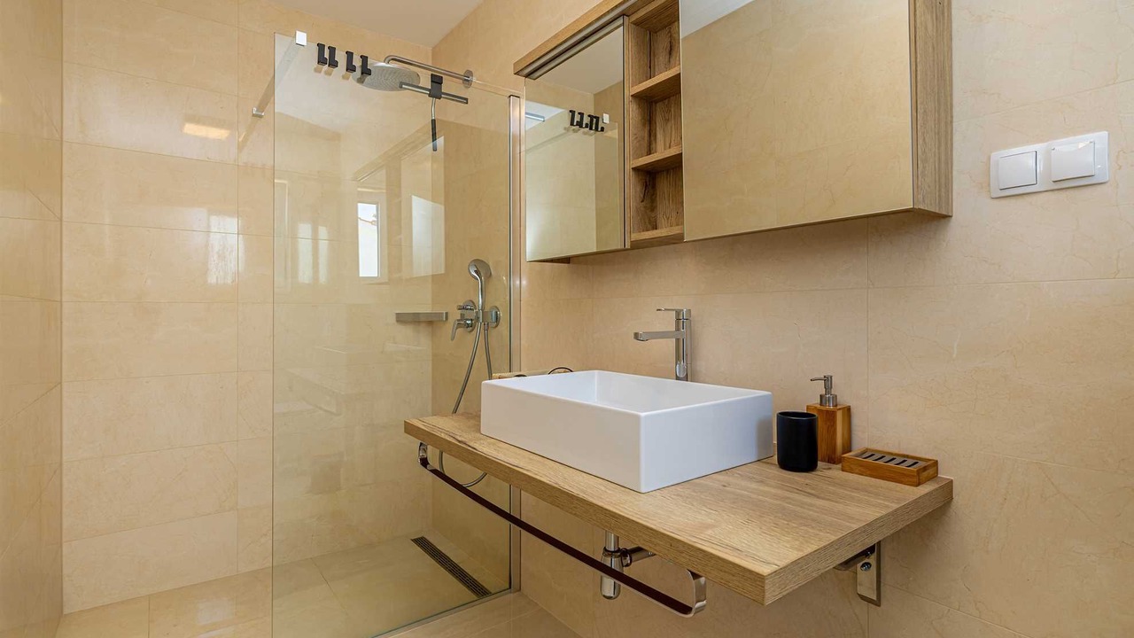 Photo of Bathroom in Kras