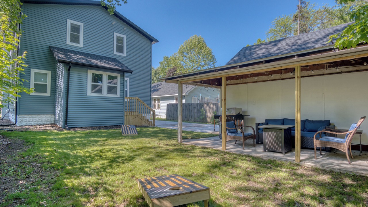 Photo of Patio Balcony in Fair Plain