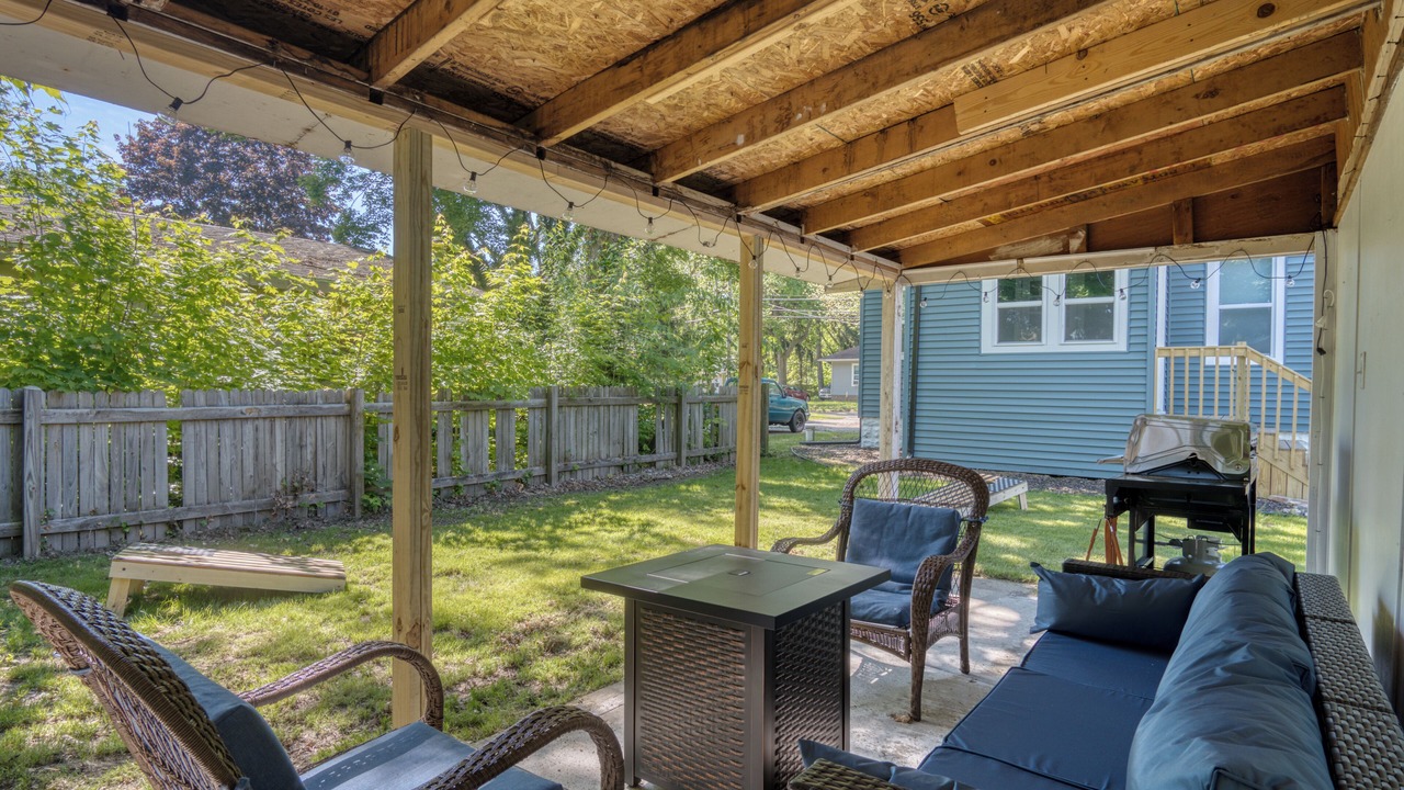 Photo of Patio Balcony in Fair Plain