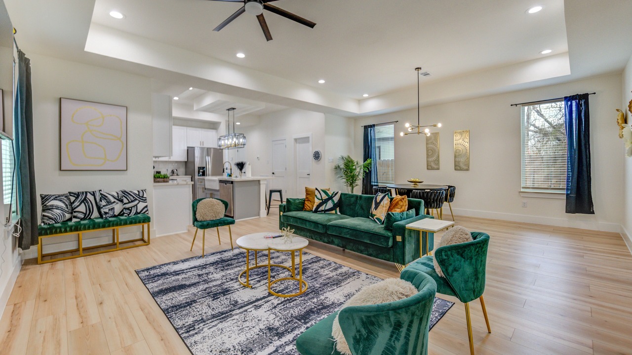 Photo of Livingroom in Southeast Houston