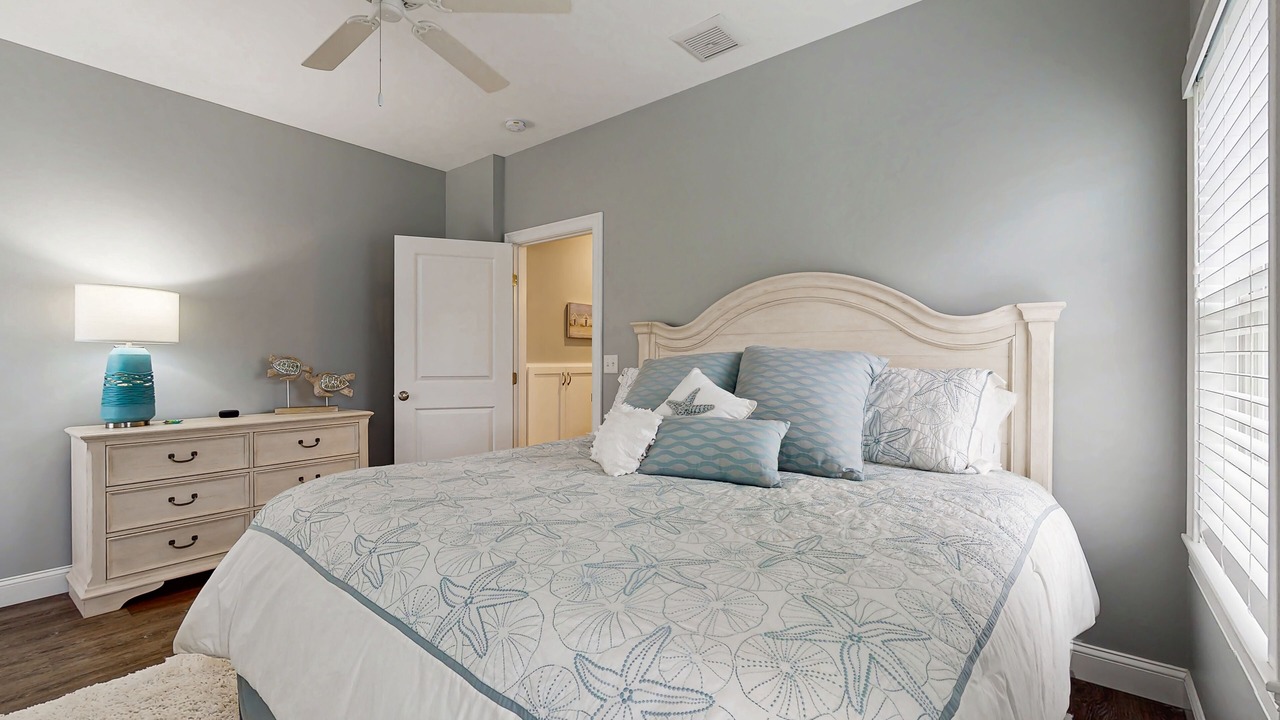 Photo of Bedroom in Arundel
