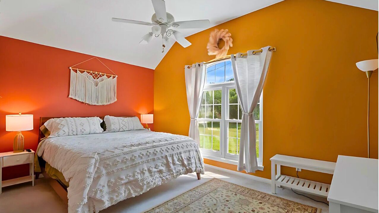 Photo of Bedroom in Oak Heights