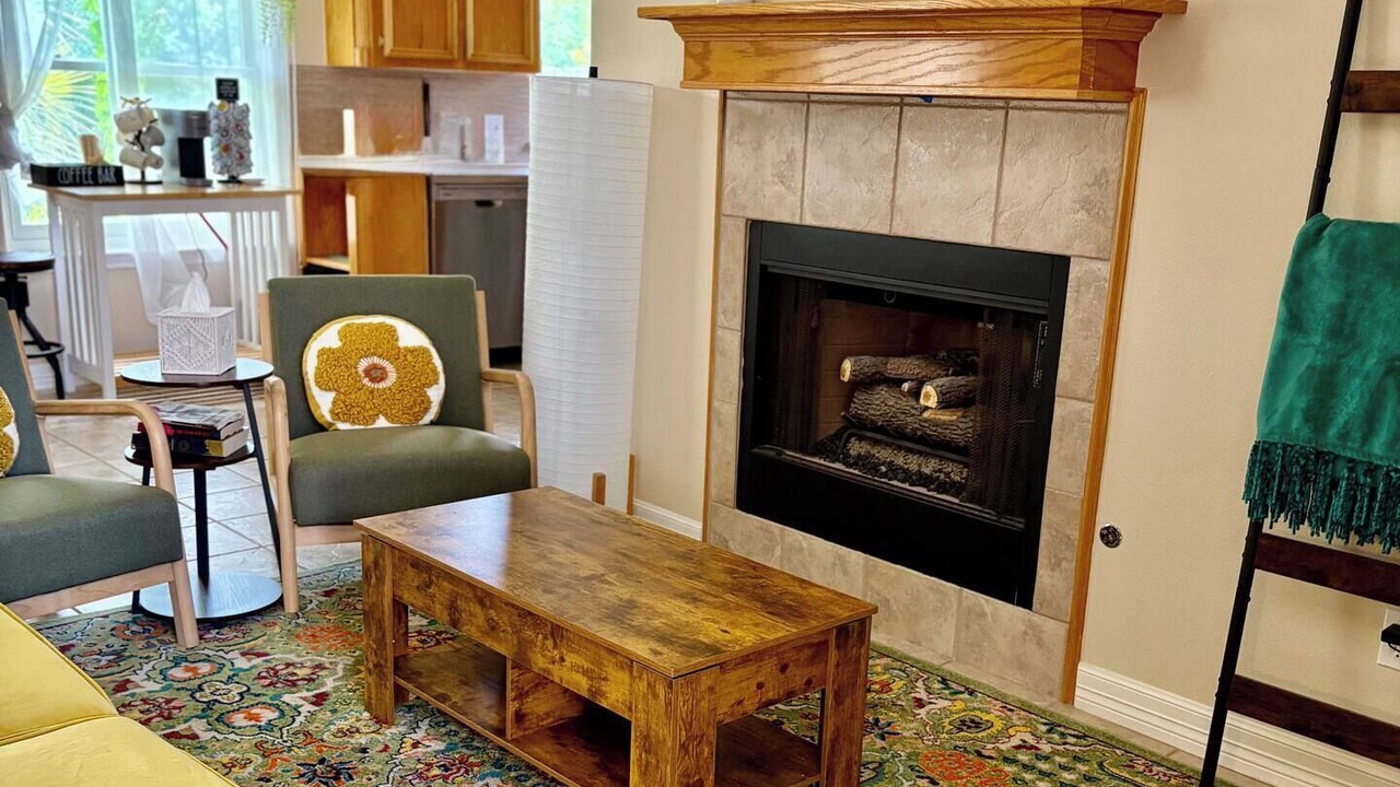 Photo of Livingroom in Oak Heights