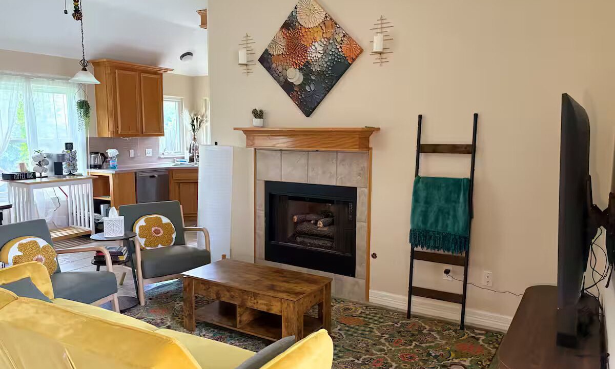 Photo of Livingroom in Oak Heights