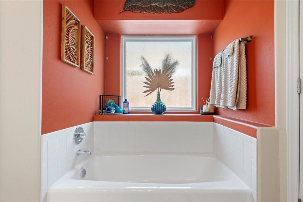 Photo of Bathroom in Oak Heights