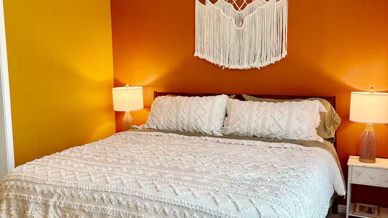 Photo of Bedroom in Oak Heights