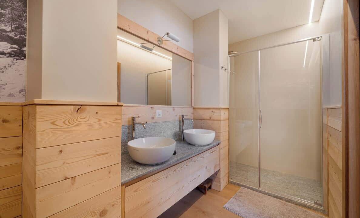 Photo of Bathroom in Zuoz