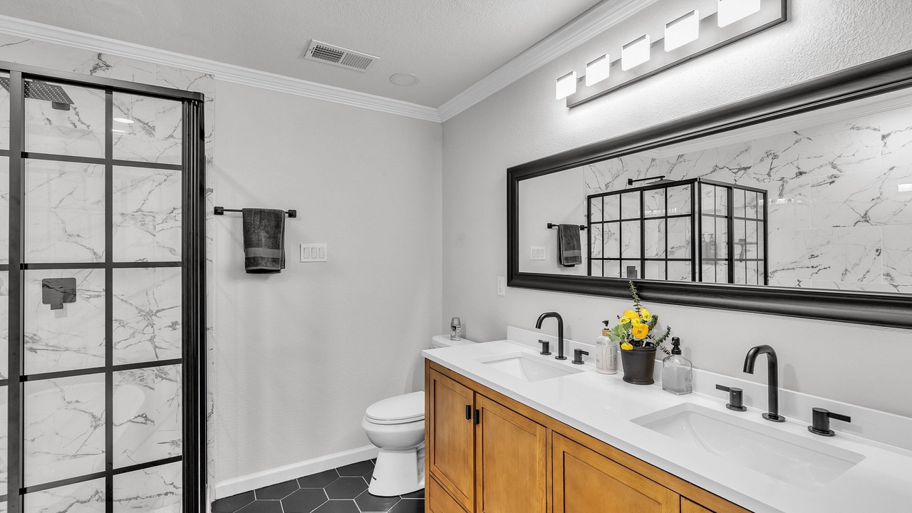 Photo of Bathroom in Flower Mound