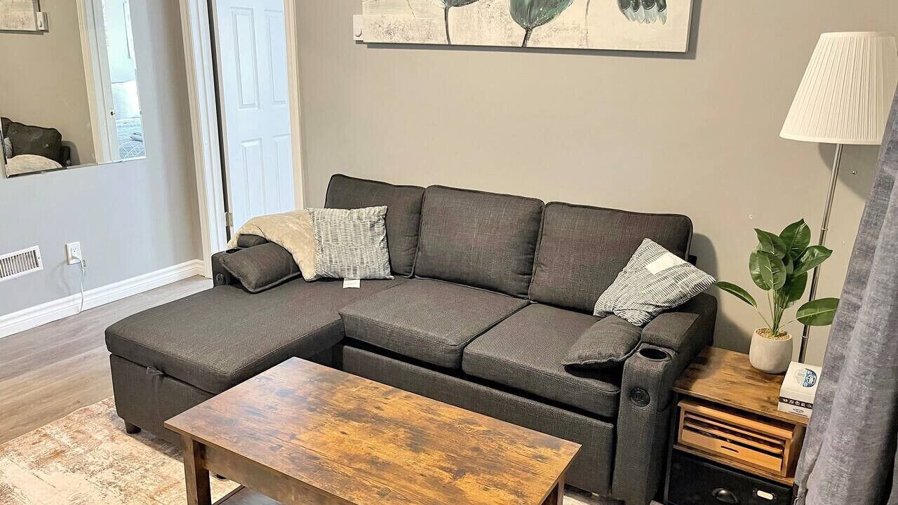 Photo of Livingroom in Fort Erie