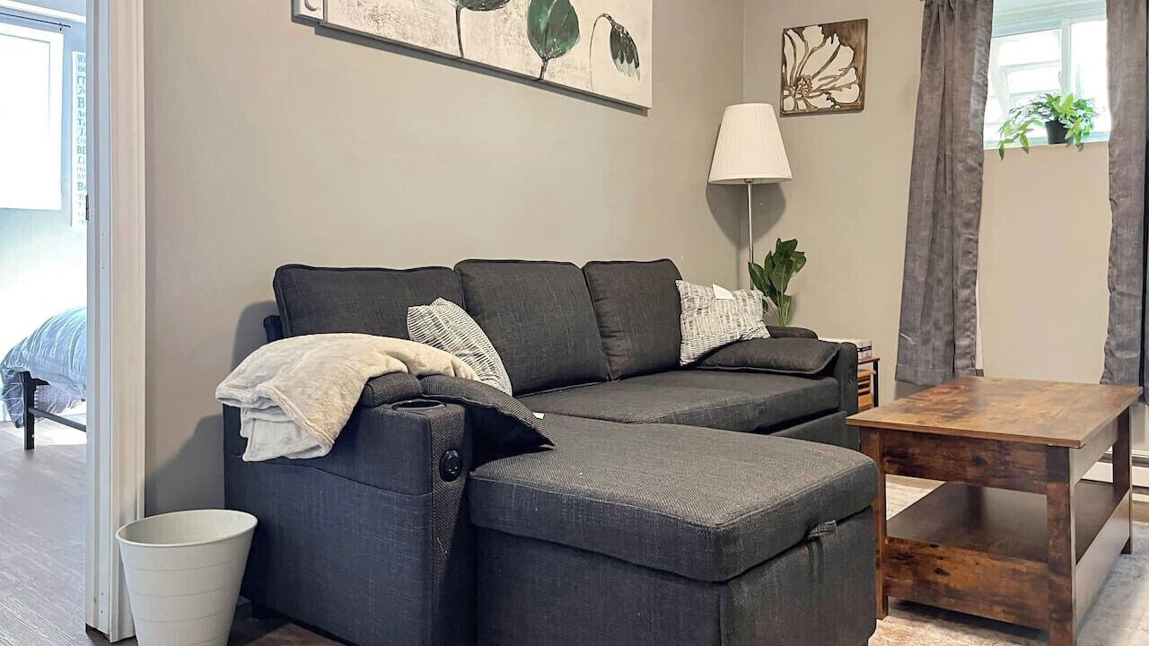 Photo of Livingroom in Fort Erie