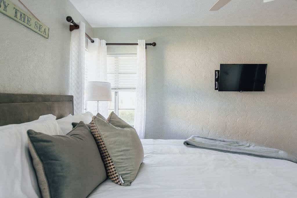 Photo of Bedroom in River District