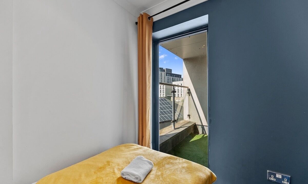 Photo of Bedroom in Cardiff City Centre