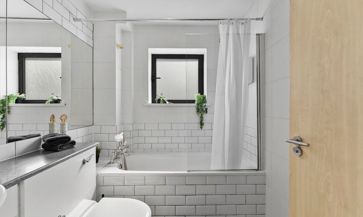 Photo of Bathroom in Cardiff City Centre