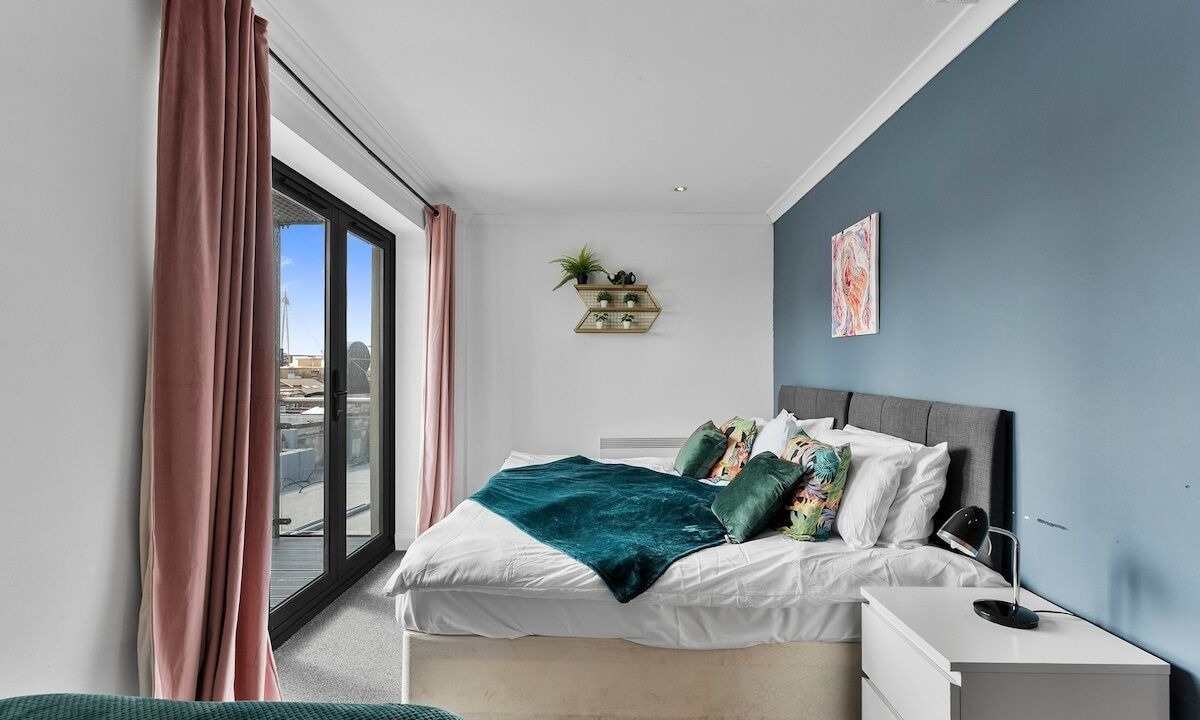 Photo of Bedroom in Cardiff City Centre