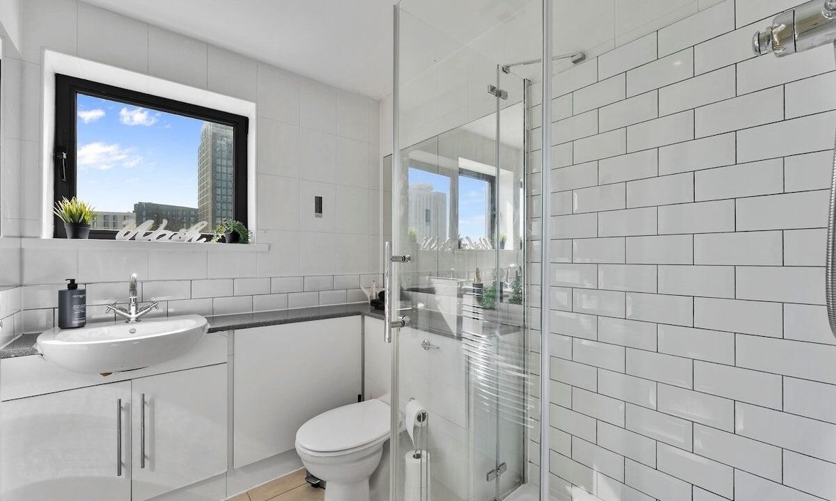 Photo of Bathroom in Cardiff City Centre