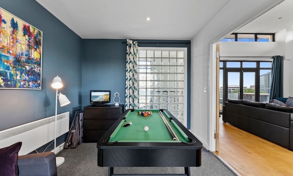 Photo of Livingroom in Cardiff City Centre