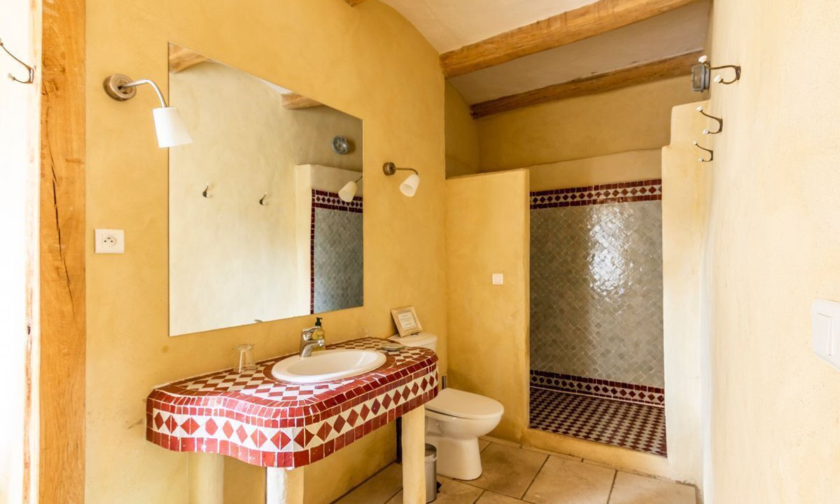 Photo of Bathroom in Banne