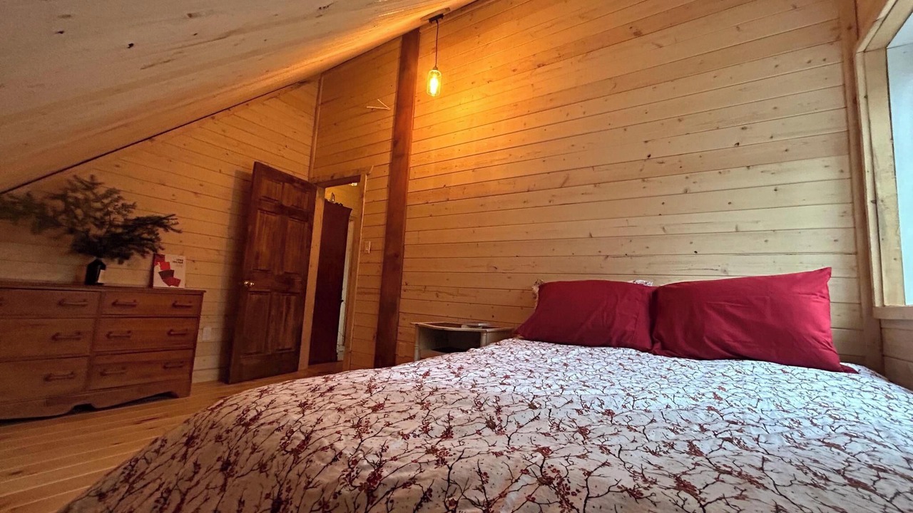 Photo of Bedroom in Sainte-Emelie