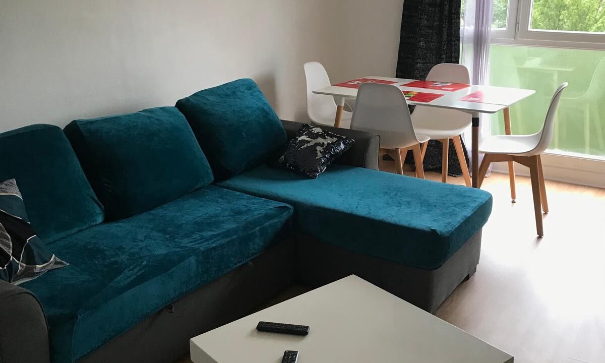 Photo of Livingroom in Pontlieue - Rocade