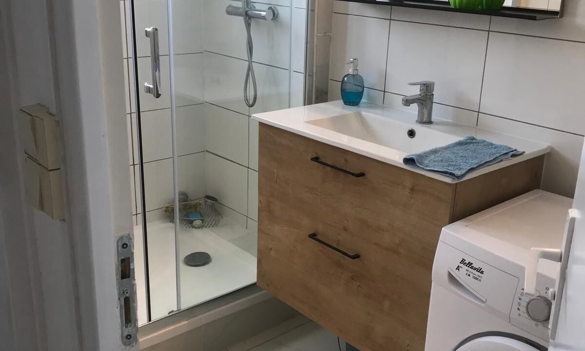 Photo of Bathroom in Pontlieue - Rocade